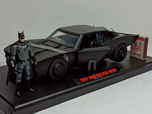 BATMOBILE + ФИГУРКА 2020 JADA TOYS 1:18 — фото 4