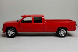 CHEVROLET SILVERADO 1997 GREENLIGHT 1:18 — фото 3