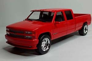 CHEVROLET SILVERADO 1997 GREENLIGHT 1:18 — фото 1