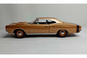 DODGE CORONET R/T 1969 AUTOWORLD 1:18 — фото 3