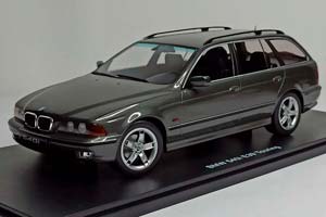BMW 540I E39 TOURING GREY 1:18 KK SCALE