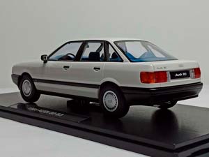 AUDI 80 (B3) WHITE 1:18 KK SCALE — фото 3