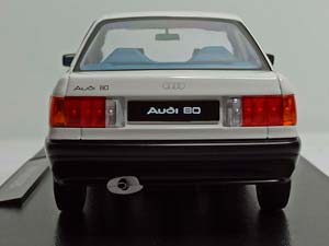 AUDI 80 (B3) WHITE 1:18 KK SCALE — фото 4