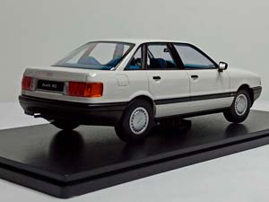 AUDI 80 (B3) WHITE 1:18 KK SCALE — фото 5