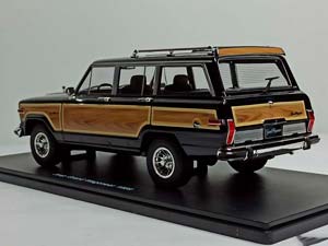 JEEP GRAND WAGONEER 1989 BLACK 1:18 KK SCALE — фото 3