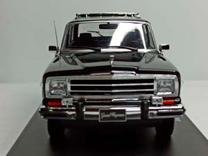 JEEP GRAND WAGONEER 1989 BLACK 1:18 KK SCALE — фото 8