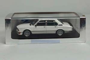 BMW M535 (E12) 1:43 SPARK — фото 10