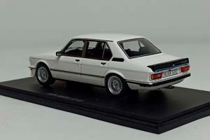 BMW M535 (E12) 1:43 SPARK — фото 3