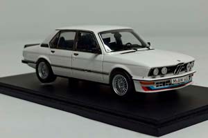 BMW M535 (E12) 1:43 SPARK — фото 7