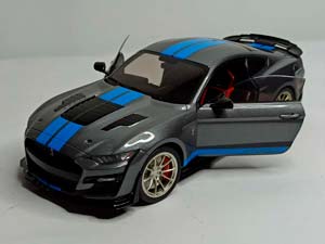 FORD SHELBY GT 500 KR MUSTANG 1:18 SOLIDO — фото 2