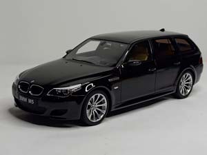 BMW M5 (E61) BLACK 1:18 OTTOMOBILE