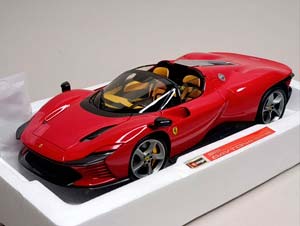 FERRARI DAYTONA SP3 1:18 BBURAGO SIGNATURE