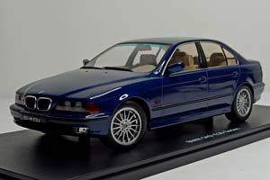 BMW 540I SEDAN (E39) KK SCALE 1:18 — фото 1