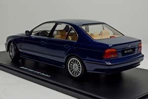BMW 540I SEDAN (E39) KK SCALE 1:18 — фото 2