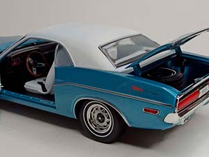 DODGE CHALLENGER 1970 GREENLIGHT 1:18 — фото 7