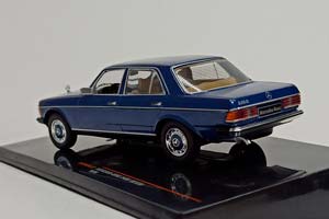 MERCEDES 240 D W123 1976 IXO 1:43 — фото 3