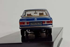 MERCEDES 240 D W123 1976 IXO 1:43 — фото 4