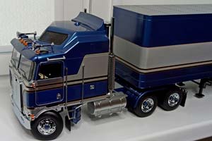 KENWORTH K100 AERODYNE 1976+ ПРИЦЕП 1:18 — фото 2