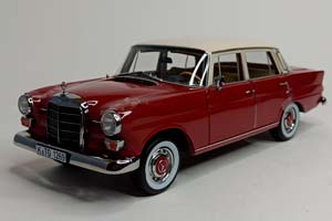 MERCEDES 200 RED 1966 NOREV 1:18