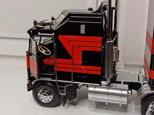 KENWORTH K100 AERODYNE-1976 +ПРИЦЕП 1:18 — фото 10