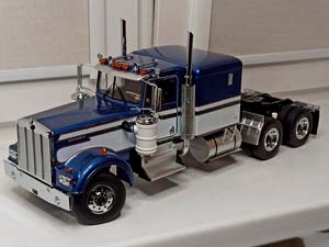 KENWORTH W900 + ПРИЦЕП (ФУРА) 1:18 — фото 5