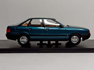 AUDI 80 (B3) 1989 BLUE-GREEN 1:18 — фото 6