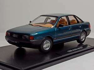 AUDI 80 (B3) 1989 BLUE-GREEN 1:18 — фото 1