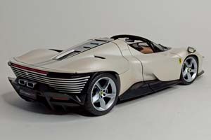 FERRARI SP3 DAYTONA 1:18 BBURAGO SIGNATURE — фото 5