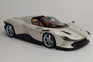 FERRARI SP3 DAYTONA 1:18 BBURAGO SIGNATURE — фото 6