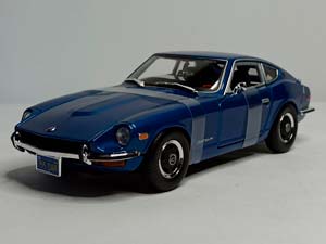 DATSUN (NISSAN) 240 Z 1971 BLUE 1:18 MAISTO
