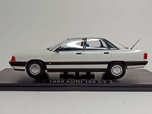 AUDI 100 C3 1989 WHITE 1:18 — фото 2