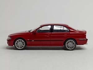 BMW M5 E39 RED SOLIDO 1:43 — фото 5