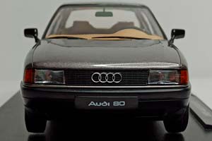 AUDI 80 (B3) 1989 BROWN 1:18 — фото 8