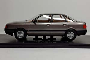 AUDI 80 (B3) 1989 BROWN 1:18 — фото 2