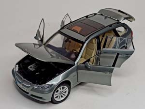BMW 330I TOURING 2005 (E91) KYOSHO 1:18 — фото 3