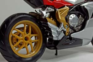 MV AGUSTA F3 SERIE ORO 2012 MAISTO 1:12 — фото 6
