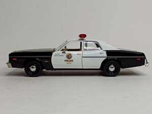 DODGE MONACO 1977 (ТЕРМИНАТОР) 1:24 GREENLIGHT — фото 2