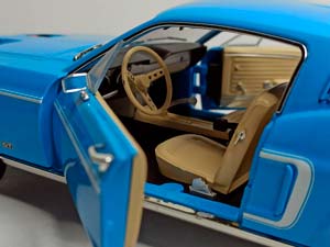 FORD MUSTANG FASTBACK 1968 GREENLIGHT 1:18 — фото 3