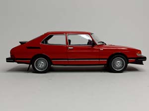 SAAB 900 TURBO RED 1:18 MCG — фото 6