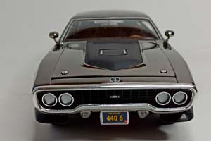 PLYMOUTH GTX 440 (1971) ERTL (AUTOWORLD) 1:18 — фото 6