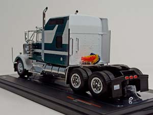 KENWORTH W900 BIG SLEEPER 1984 IXO 1:43 — фото 4