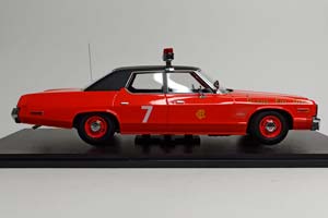 DODGE MONACO CHICAGO 1974 ПОЖАРНЫЙ 1:18 КК-SCALE — фото 6