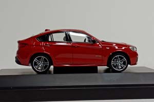 BMW X4 RED 1:43 PARAGON ДИЛЕРСКИЙ — фото 5