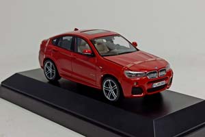 BMW X4 RED 1:43 PARAGON ДИЛЕРСКИЙ — фото 6