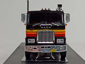 MACK SERIE F-1977 IXO 1:43 — фото 6