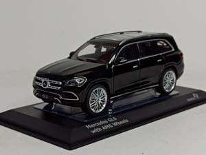 MERCEDES GLS (X167) AMG LINE 1:43 SOLIDO
