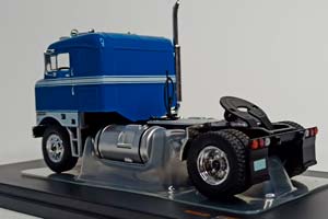 KENWORTH BULLNOSE - 1950 IXO 1:43 — фото 2
