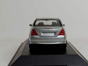 MERCEDES C-CLASS AVANTGARDE 1:43 SCHUCO — фото 4