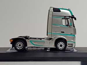 MERCEDES ACTROS MP-4 IXO 1:43 — фото 6