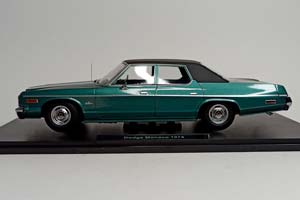 DODGE MONACO 1974 GREEN 1:18 KK SCALE — фото 3